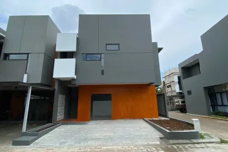 Cipayung, Jakarta Timur, Jakarta, 3 Bedrooms Bedrooms, ,2 BathroomsBathrooms,Rumah Cluster,Terjual,3337