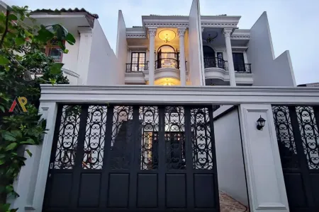 Rumah Dekat Pusat Kota