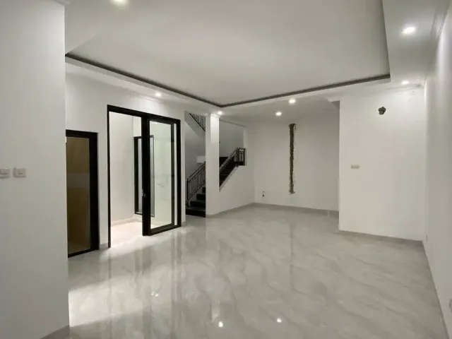 Rumah Fasilitas Pool