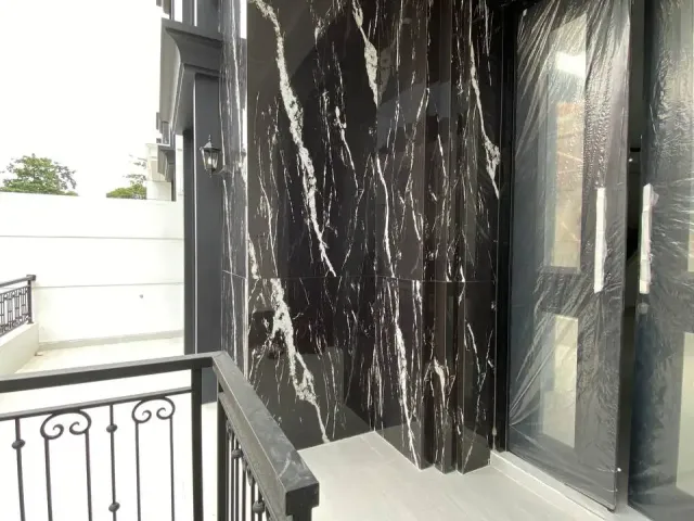 Rumah Fasilitas Pool