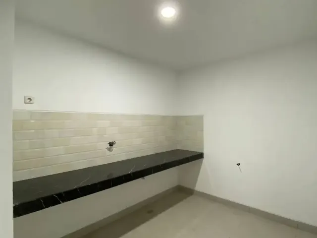 Rumah Fasilitas Pool