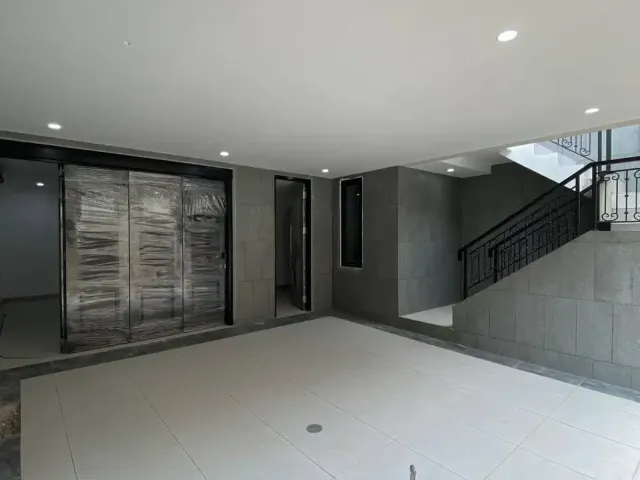 Rumah Fasilitas Pool