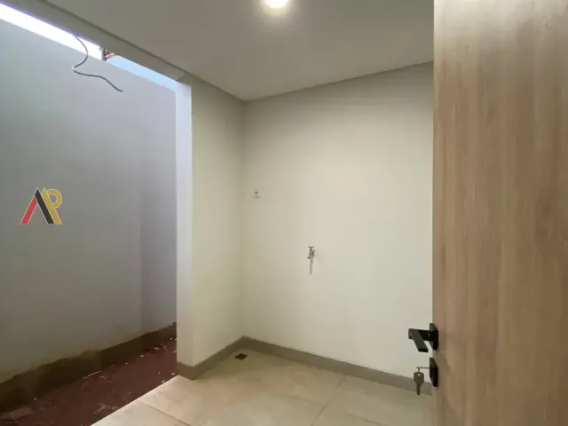 Rumah Dekat Taman Mini