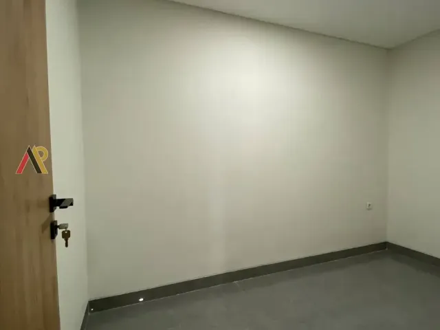 Rumah Dekat Taman Mini