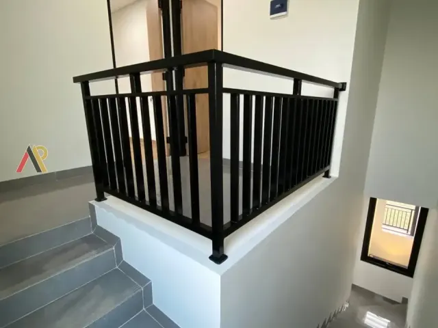 Rumah Dekat Taman Mini