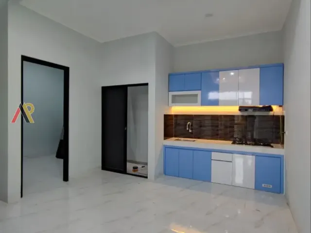 Townhouse Pinggir Jalan Tol