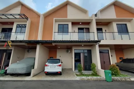 Townhouse Pinggir Jalan Tol Townhouse Pinggir Jalan Tol
