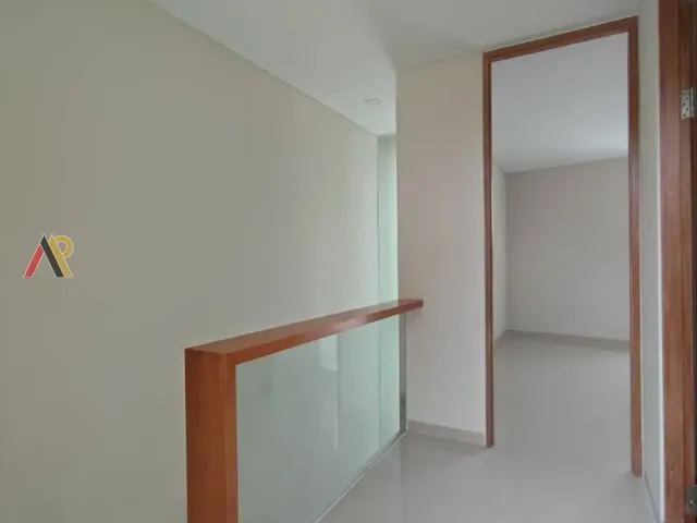 Rumah Akses Dekat Tol