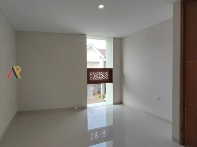 Rumah Akses Dekat Tol