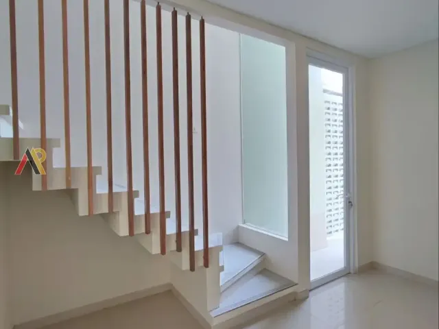 Rumah Akses Dekat Tol