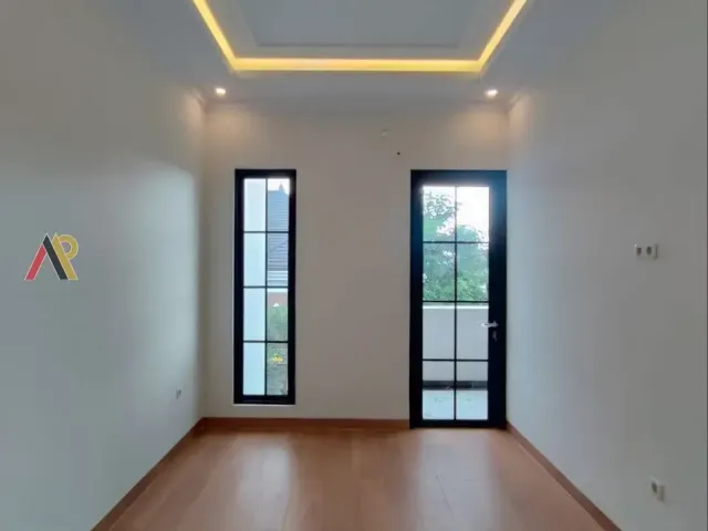Jagakarsa, Jakarta Selatan, Jakarta, 4 Bedrooms Bedrooms, ,7 BathroomsBathrooms,Rumah Komplek,Rumah Ready,3947