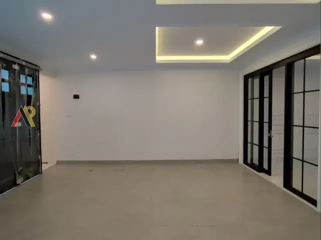 Jagakarsa, Jakarta Selatan, Jakarta, 4 Bedrooms Bedrooms, ,7 BathroomsBathrooms,Rumah Komplek,Rumah Ready,3947
