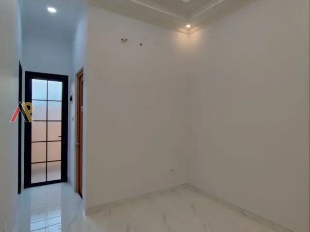 Beji, Depok, Jawa Barat, 4 Bedrooms Bedrooms, ,3 BathroomsBathrooms,Rumah Perkampungan,Rumah Ready,4052