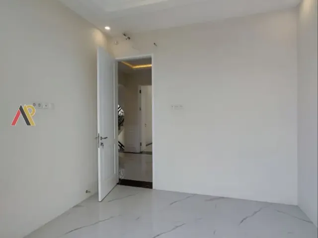 Jagakarsa, Jakarta Selatan, Jakarta, 4 Bedrooms Bedrooms, ,4 BathroomsBathrooms,Rumah Komplek,Rumah Ready,4090