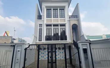 Rumah Mewah Dekat Simatupang