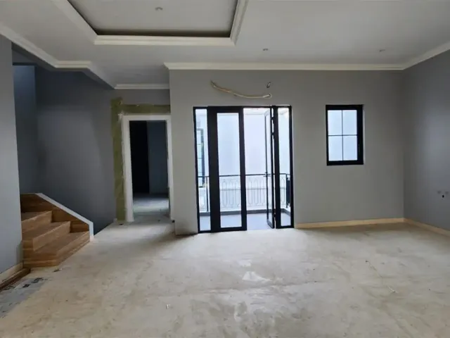 Rumah Mewah Dekat Simatupang