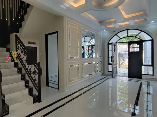 Rumah Tanah Luas Terbaik