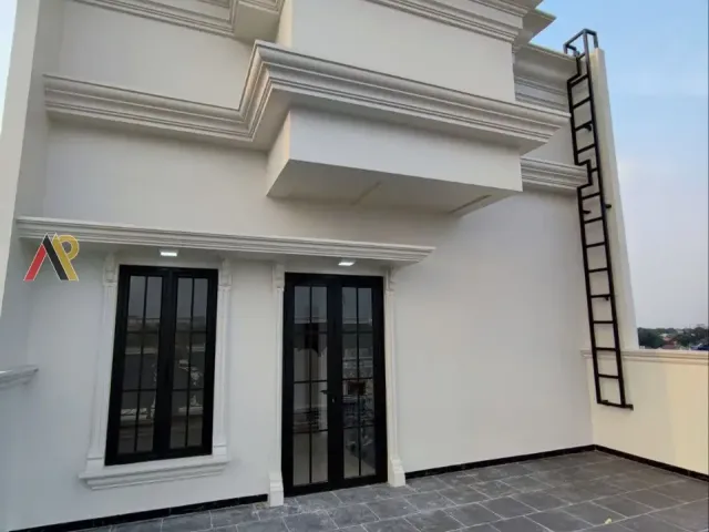 Rumah Rooftop Dekat Avicenna