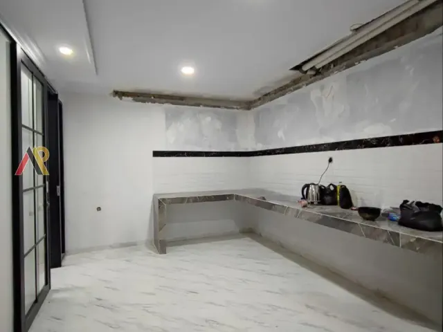 Rumah Rooftop Dekat Avicenna