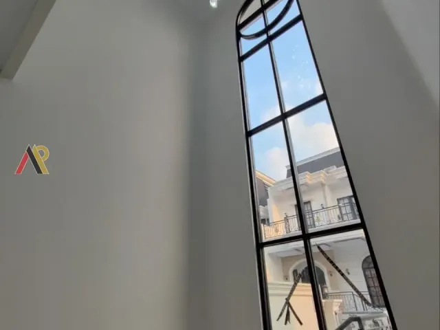 Rumah Rooftop Dekat Avicenna