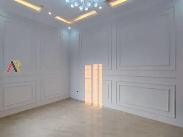 Rumah Rooftop Dekat Avicenna