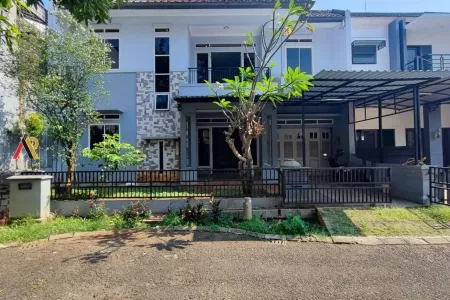 Hunian Pojok Cluster Besar