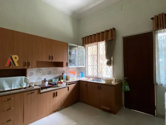 Rumah Second Ceger Cipayung