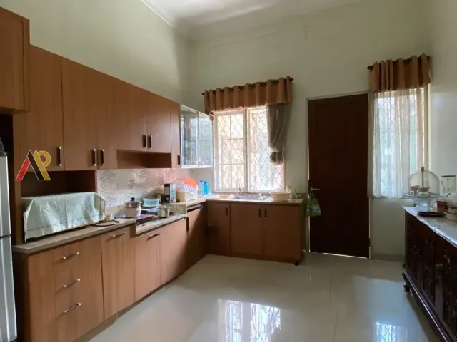 Rumah Second Ceger Cipayung