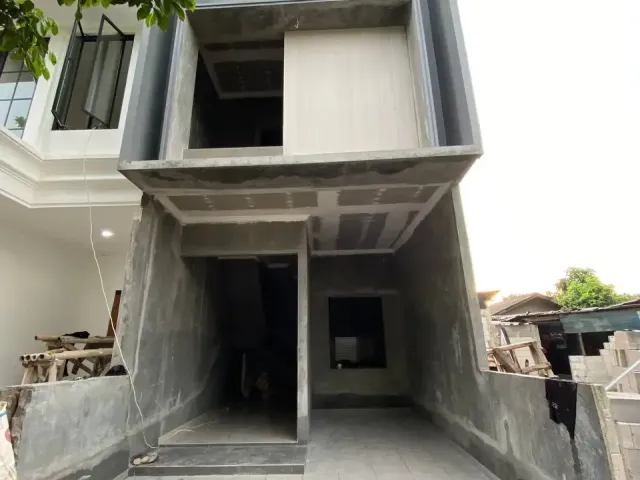 Rumah Baru Seberang Mall Cijantung