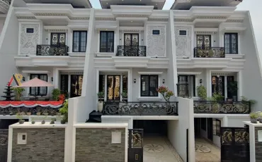 Rumah Mewah Dekat Ragunan