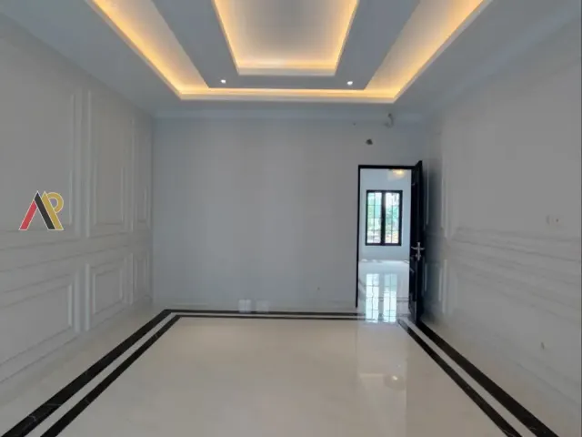 Rumah Mewah Dekat Ragunan