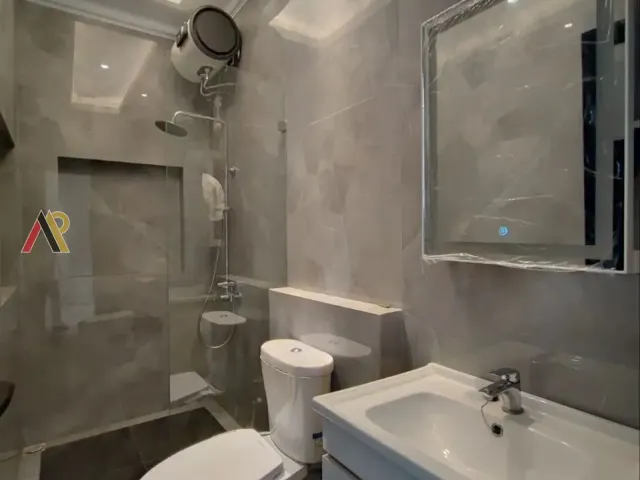 Rumah Mewah Dekat Ragunan