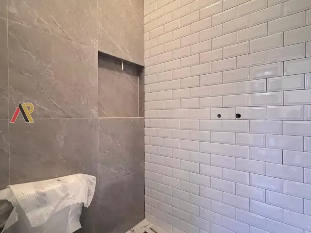 Cluster Ada Kolam Renang