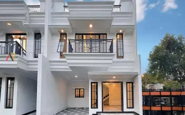 Cluster Ada Kolam Renang