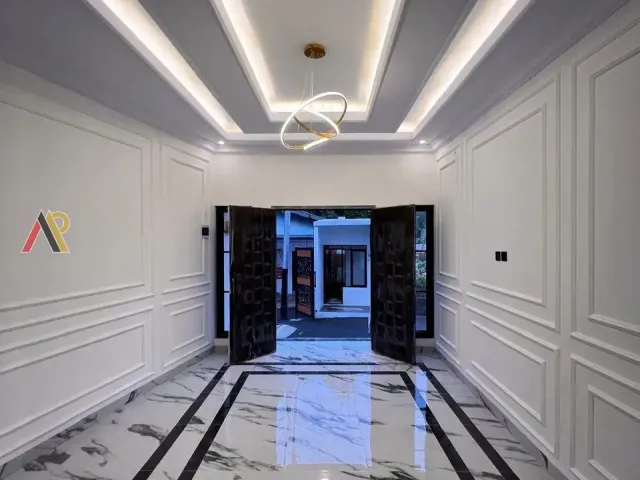 Cluster Ada Kolam Renang