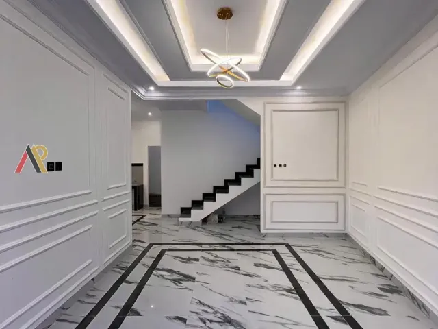 Cluster Ada Kolam Renang