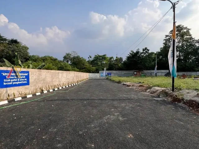 Cluster Ada Kolam Renang