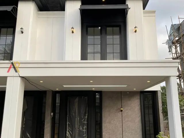 Rumah 3 Lantai Bambu Apus