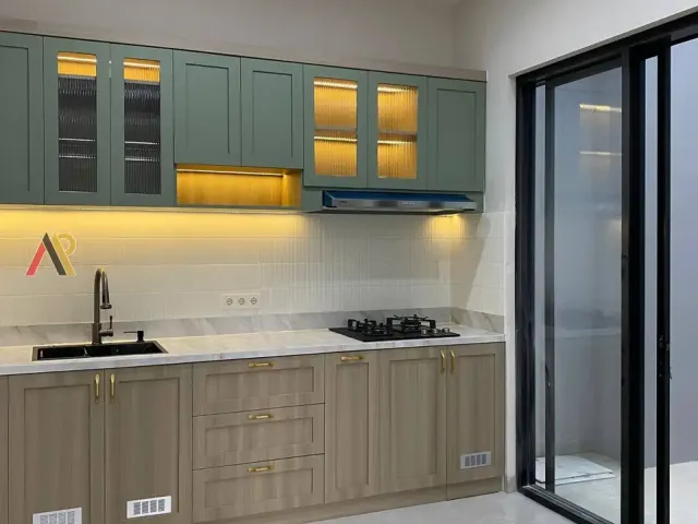 Rumah 3 Lantai Bambu Apus