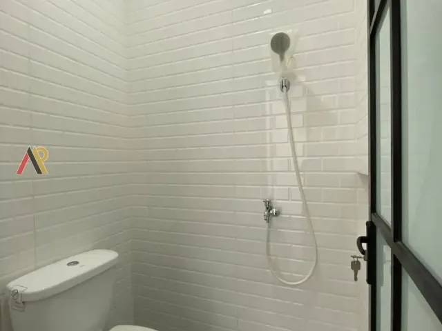 Rumah 3 Lantai Bambu Apus