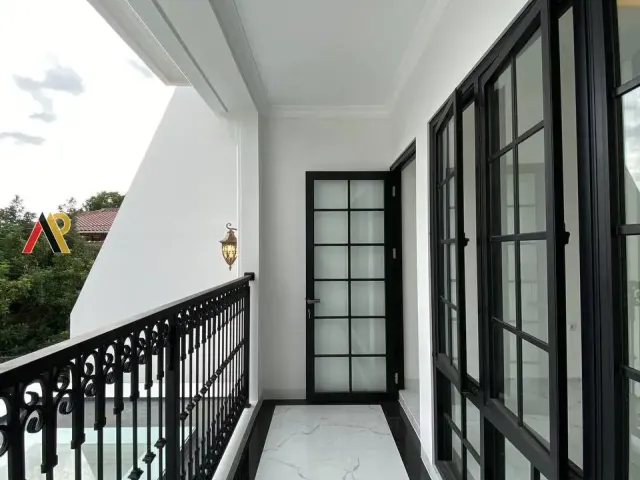 Rumah Dekat Kampus UI 