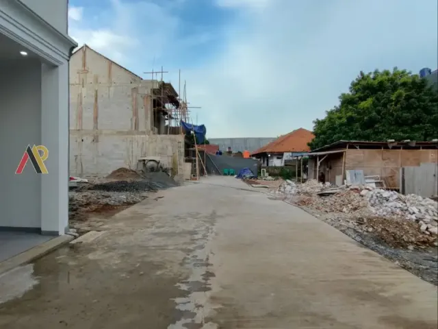 Rumah Dekat Kampus UI 