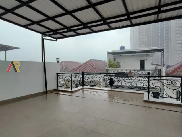 Rumah Ready Rooftop Cilandak