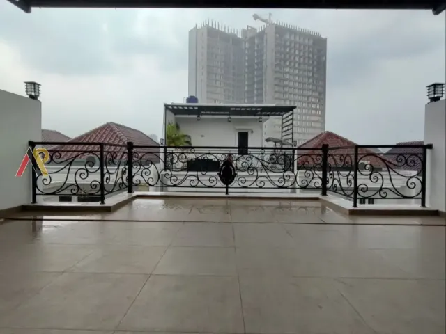 Rumah Ready Rooftop Cilandak