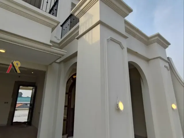 Rumah Modern Classic