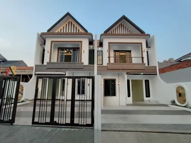 Rumah Dekat Perkantoran Arcadia