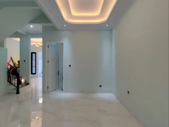 Rumah Dekat Perkantoran Arcadia