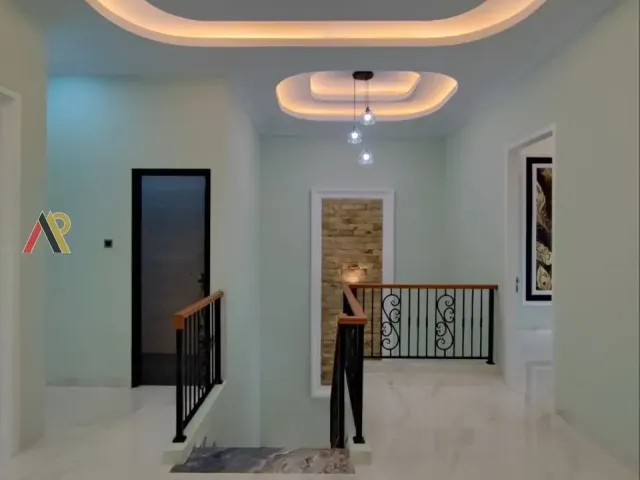 Rumah Dekat Perkantoran Arcadia