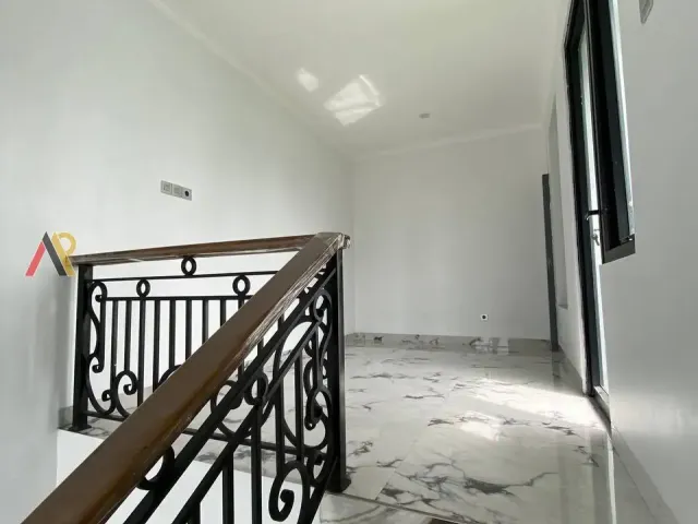 Rumah Dekat High Scope