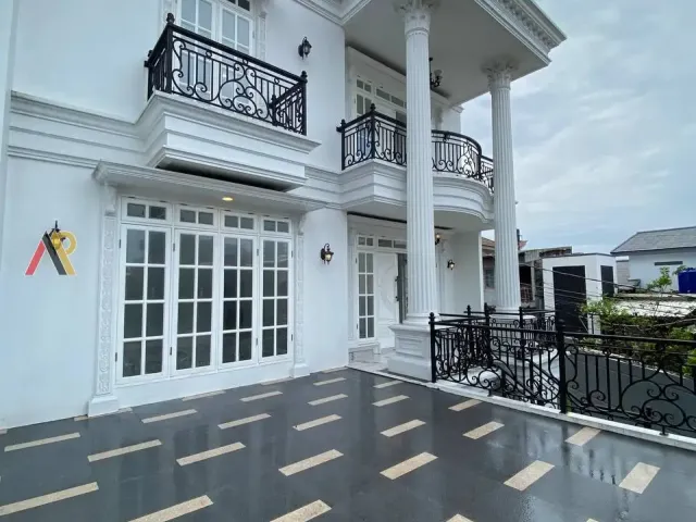 Rumah Dekat High Scope